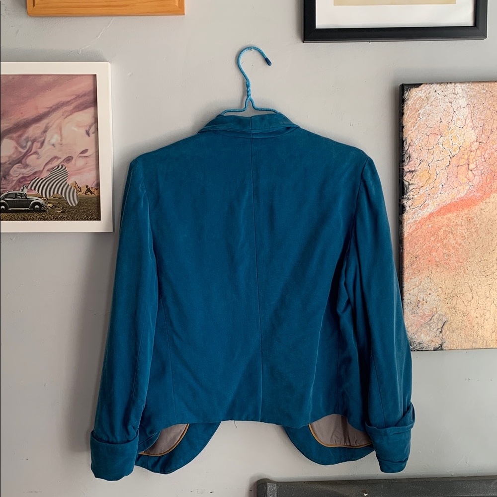 Cropped Blazer - Picture 2 of 2